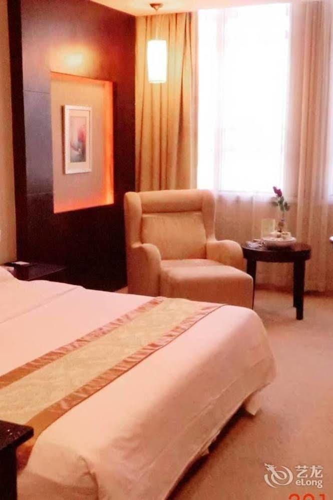 فندق دونغقوانفي  Wanyi المظهر الخارجي الصورة